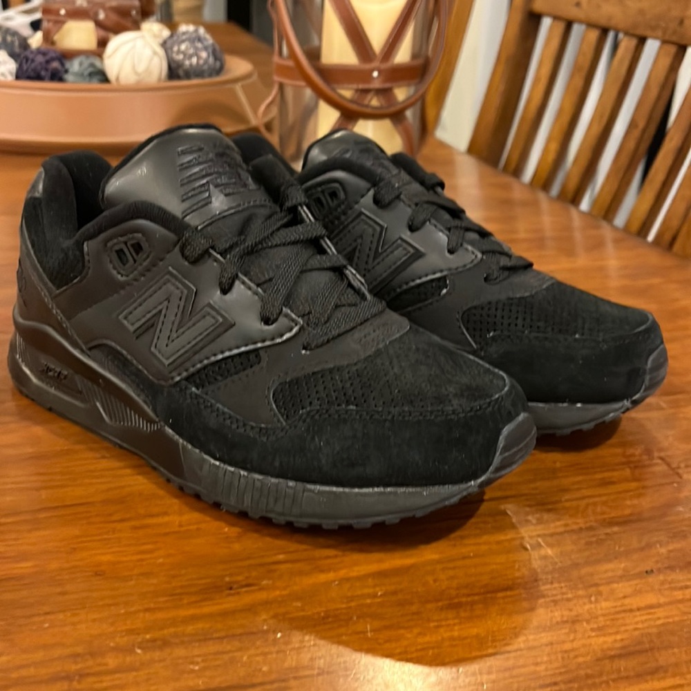New Balance Lifestyle 530 W530BAA Shoes Sneakers black suede Women’s Size 7